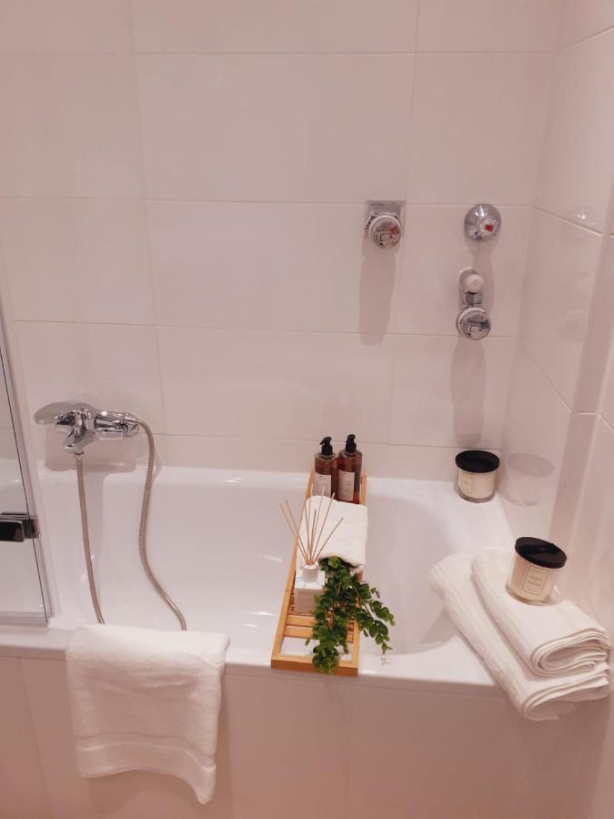 New - Apartment Kameni Confort Wifi Munich Airport Family Neufahrn bei Freising Bagian luar foto